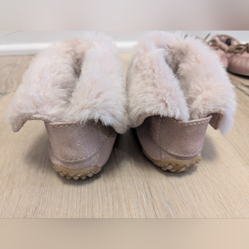 ✌🏻Pink Suede Booties & Moccasins Lot / Bundle; Size: 5 Toddler & S 5/6 - Picture 4 of 12